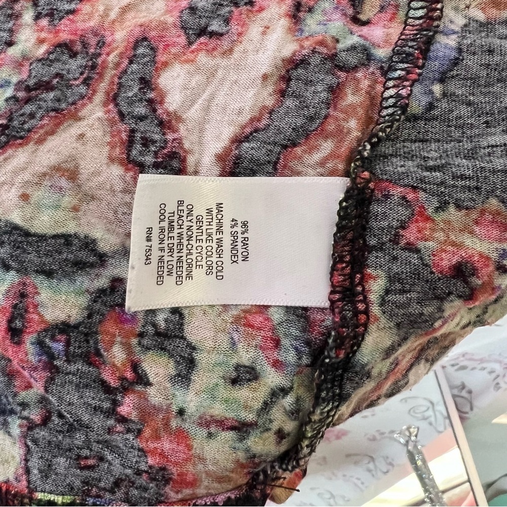 Cynthia Rowley Black and Pink Ruffled long Sleeve Blouse cheetah print leopard - Picture 6 of 6